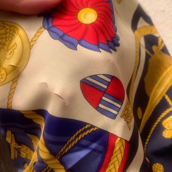 Celine scarf - Picture 7 of 13